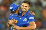 Arjun Tendulkar debut, Arjun Tendulkar, arjun tendulkar gets his first wicket in ipl, Arjun tendulkar