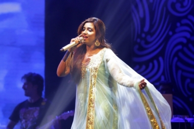 Shreya Ghoshal Live In Concert