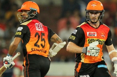 Hyderabad outclassed Delhi Daredevils