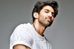 Aditya roy kapoor, Aditya Roy Kapoor girlfriend, aditya roy kapoor is all set to marry this indian american model, Sadak 2