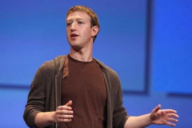 Facebook Investors Want Mark Zuckerberg to Resign