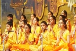Ganapathy Sachchidananda swami, Bhagavad Gita, us children recite 700 gita slokas, Peetha