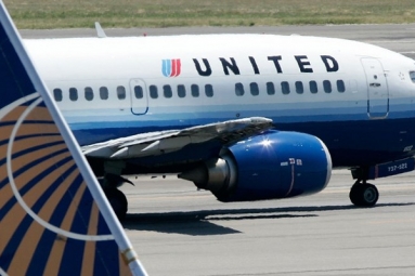 United Airlines fly woman to San Francisco instead of France