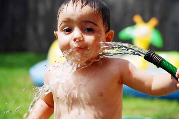 Keep yourself hydrated, stay healthy},{Keep yourself hydrated, stay healthy