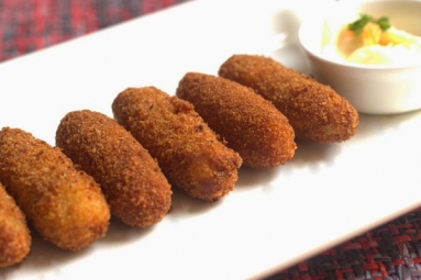 Crispy Potato and Cheese Croquettes Recipe