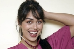 Miss england, coronavirus, miss england gets back to her duty as nhs doctor during pandemic, Bhasha mukherjee