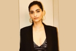 Sonam Kapoor new, Sonam Kapoor, sonam flaunts off her curves, Fashion icon
