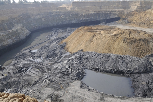 India Willing To Cut Coal Use, COP21 Paris Climate Talks},{India Willing To Cut Coal Use, COP21 Paris Climate Talks